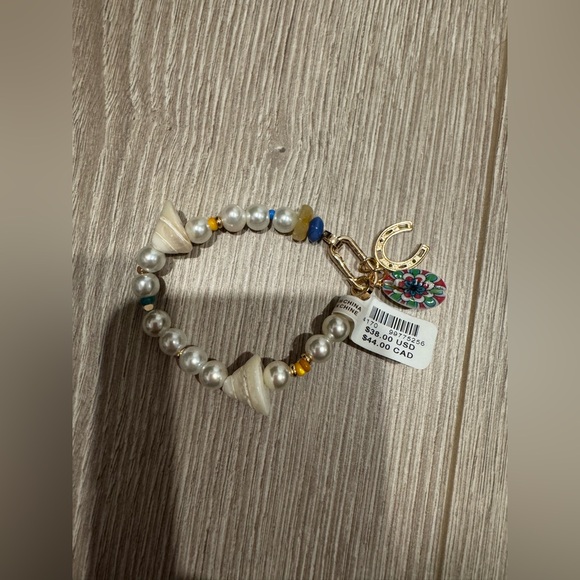 Anthropologie Elegant Pearl and Charm Bracelet - Picture 2 of 4